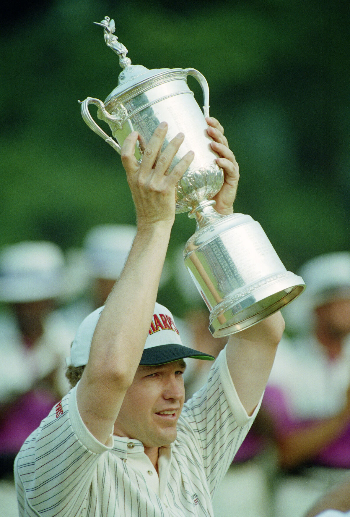 1993: Lee Janzen closes out with birdies to win US Open